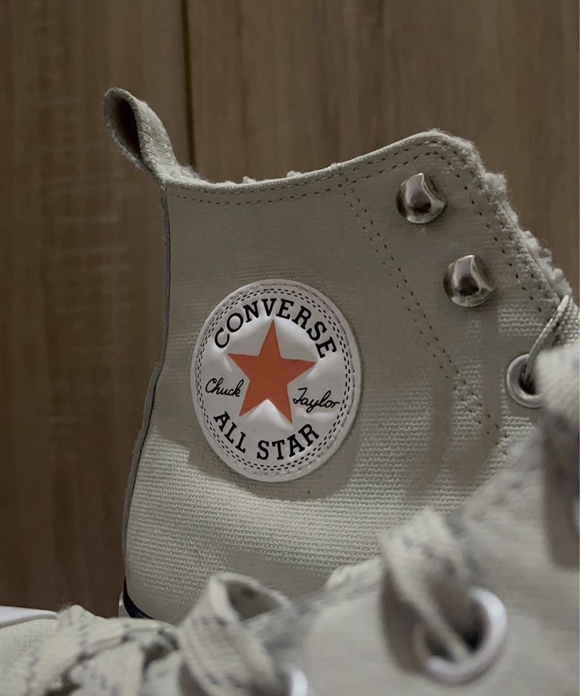 Converse marimea 39