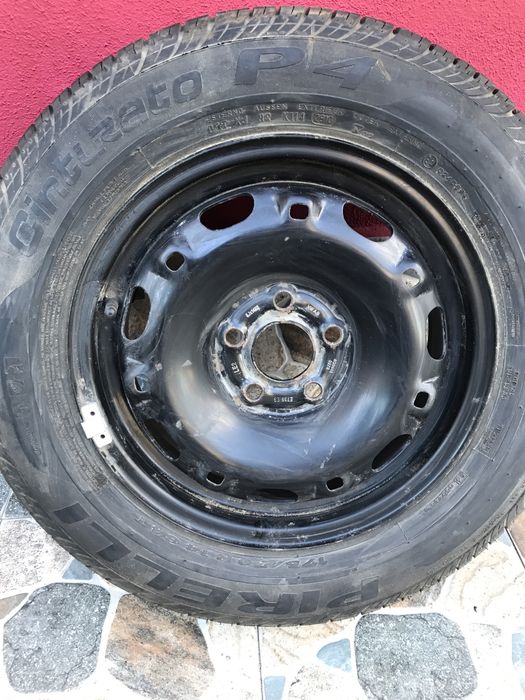 Vand roata rezeva noua 175 70 14