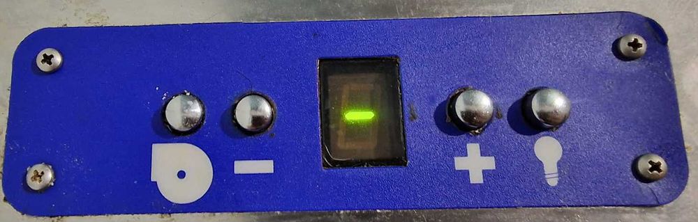 Hota industriala cu motor dispozitiv reglare - Filtre si lampa