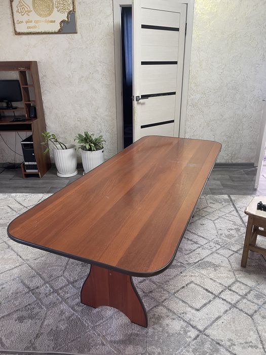 Стол кухонный, есть торг, пишите на ватсап!