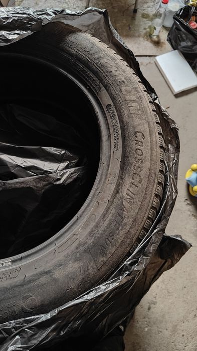 245/60/18 Michelin cross climate 4 бр.