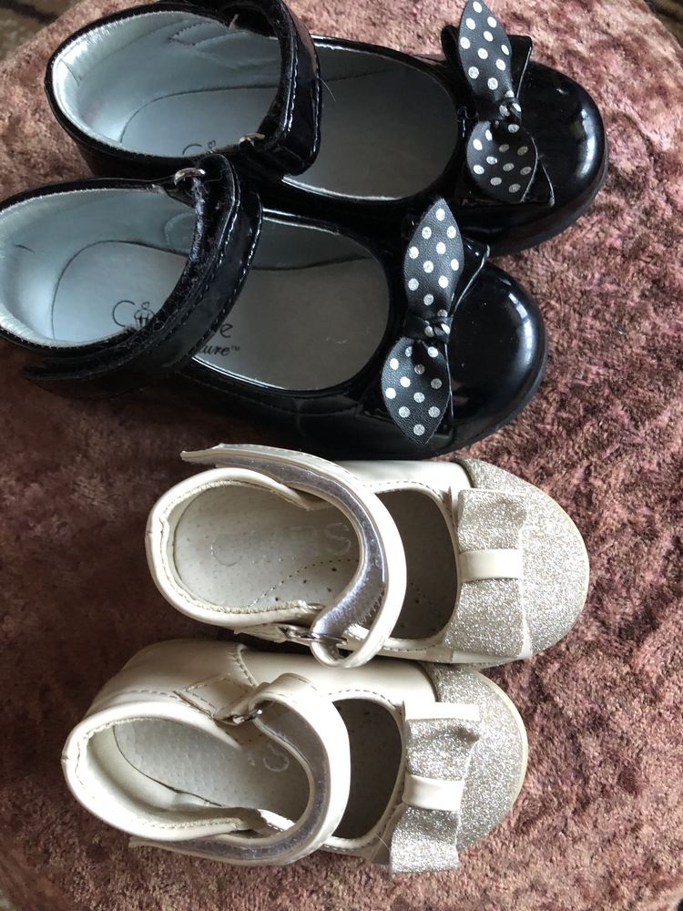 Pantofiori fetita
