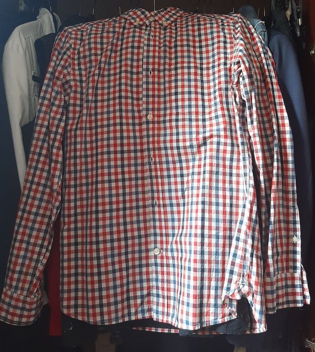 Cămăși diferite modele