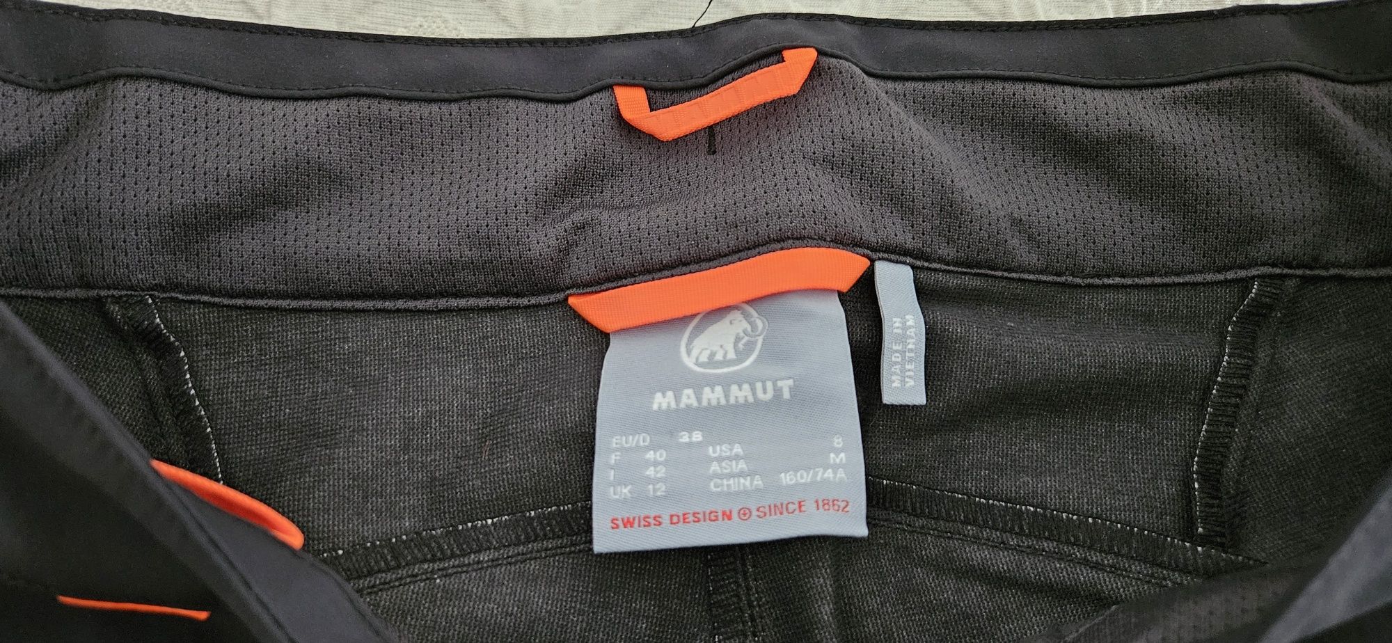 Pantaloni Mammut, 100% vant