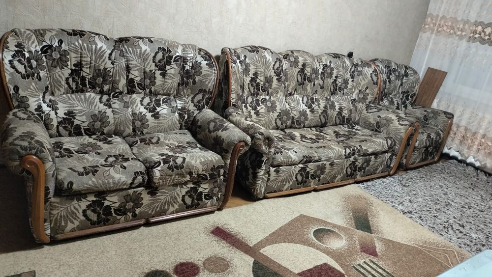 Диван отдам даром