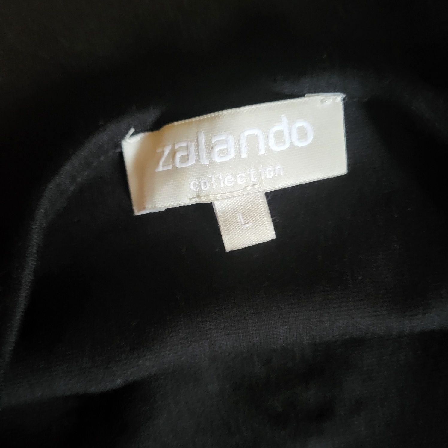 Еластична рокля Zalando