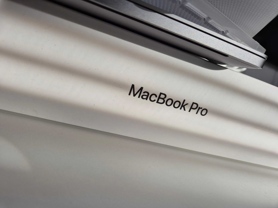 Ocazie! Apple MacBook Pro 2020