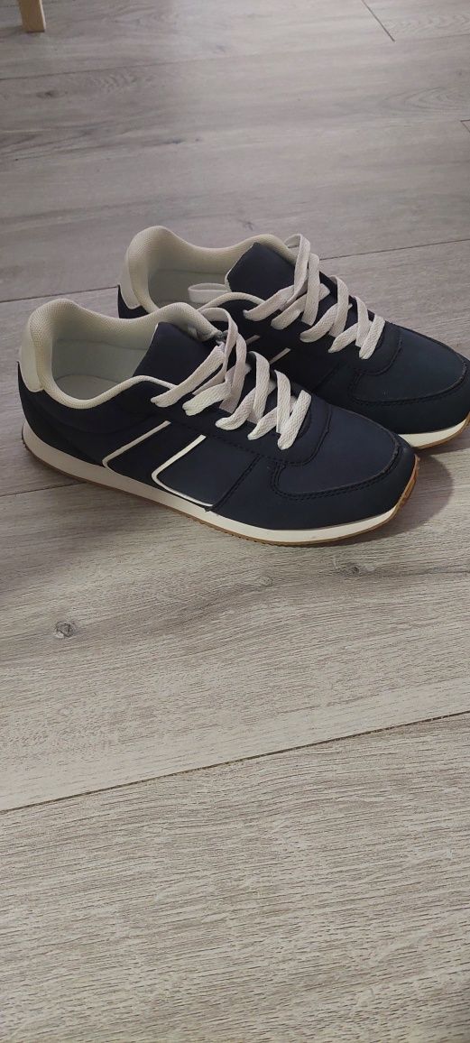Papuci sport adidași damă