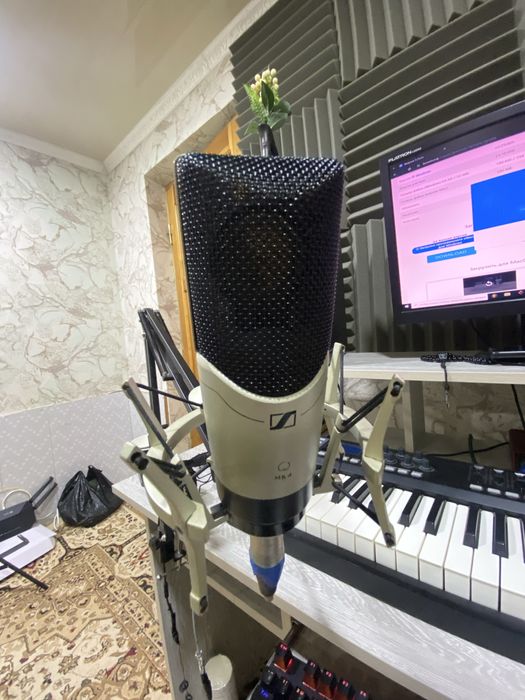 Tayyor studio sotiladi