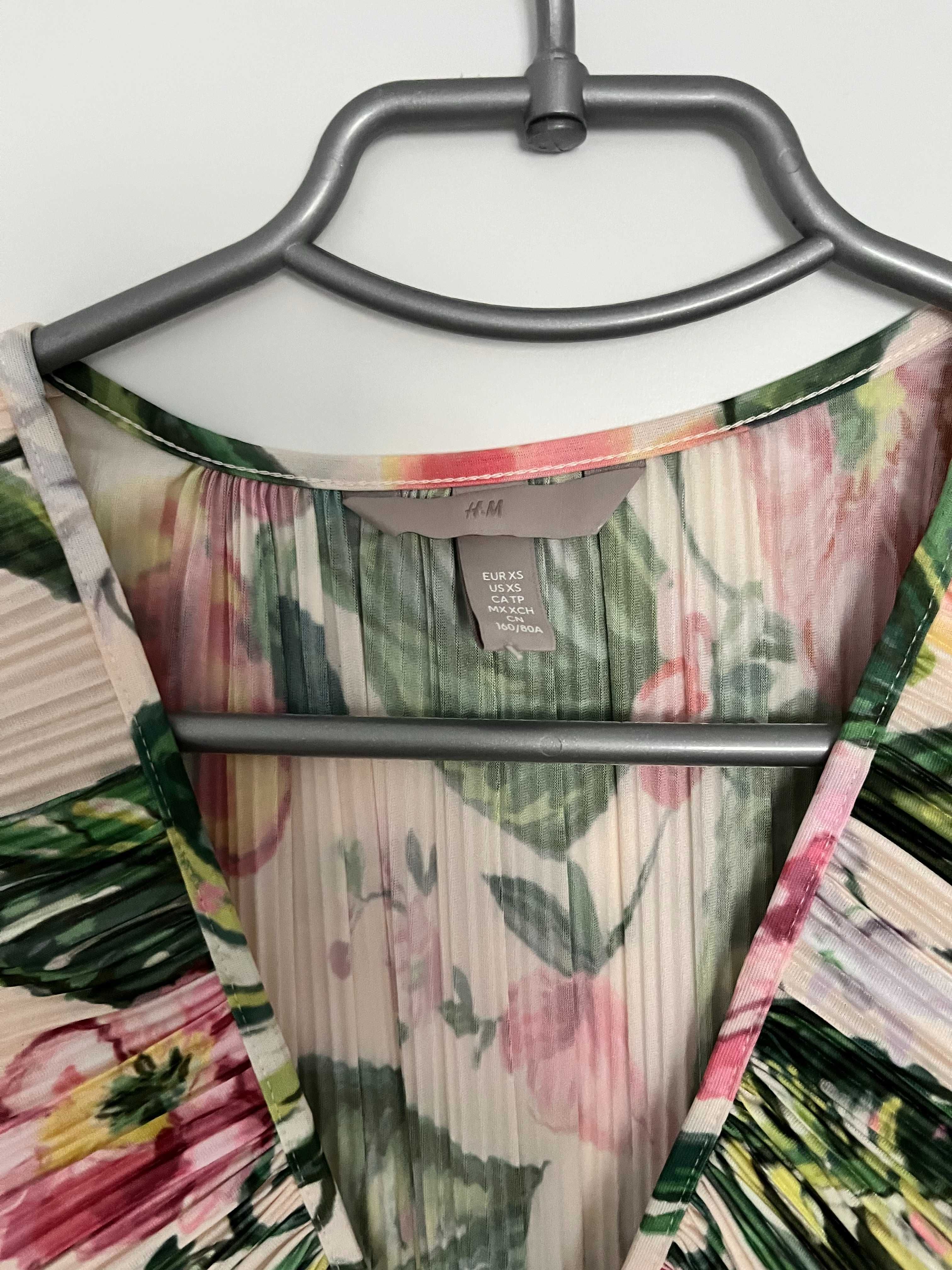 Rochie scurtă H&M, nouă fara eticheta
