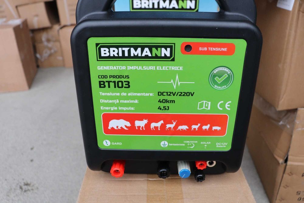 Generator de impulsuri DC 12/220V, 4.5 Joule 40km pentru gard electric
