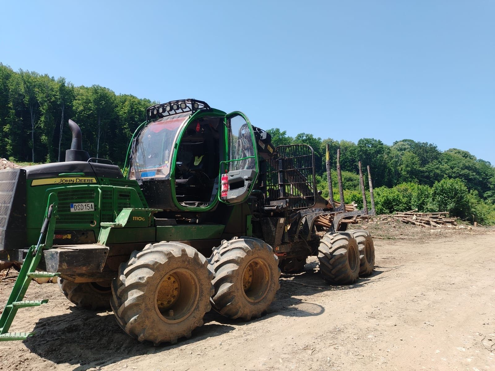 John deere 1110G forwarder forestier
