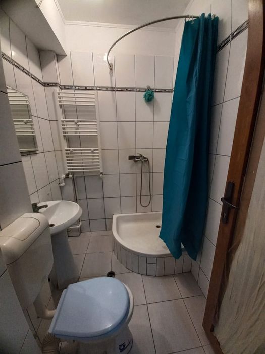 Inchiriez camere pentru muncitori