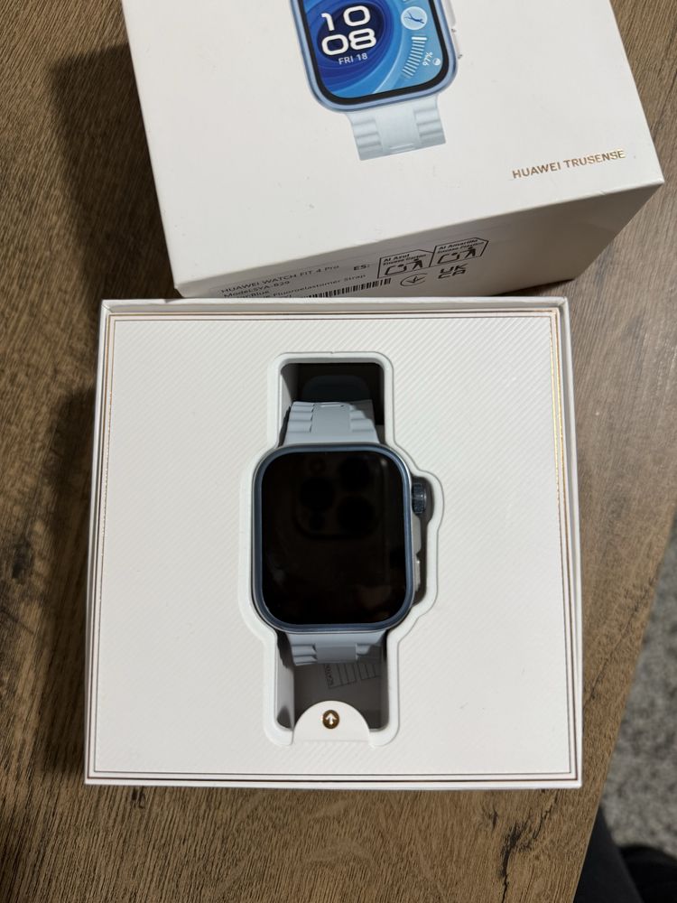 Смарт часовник Huawei watch fit 4pro