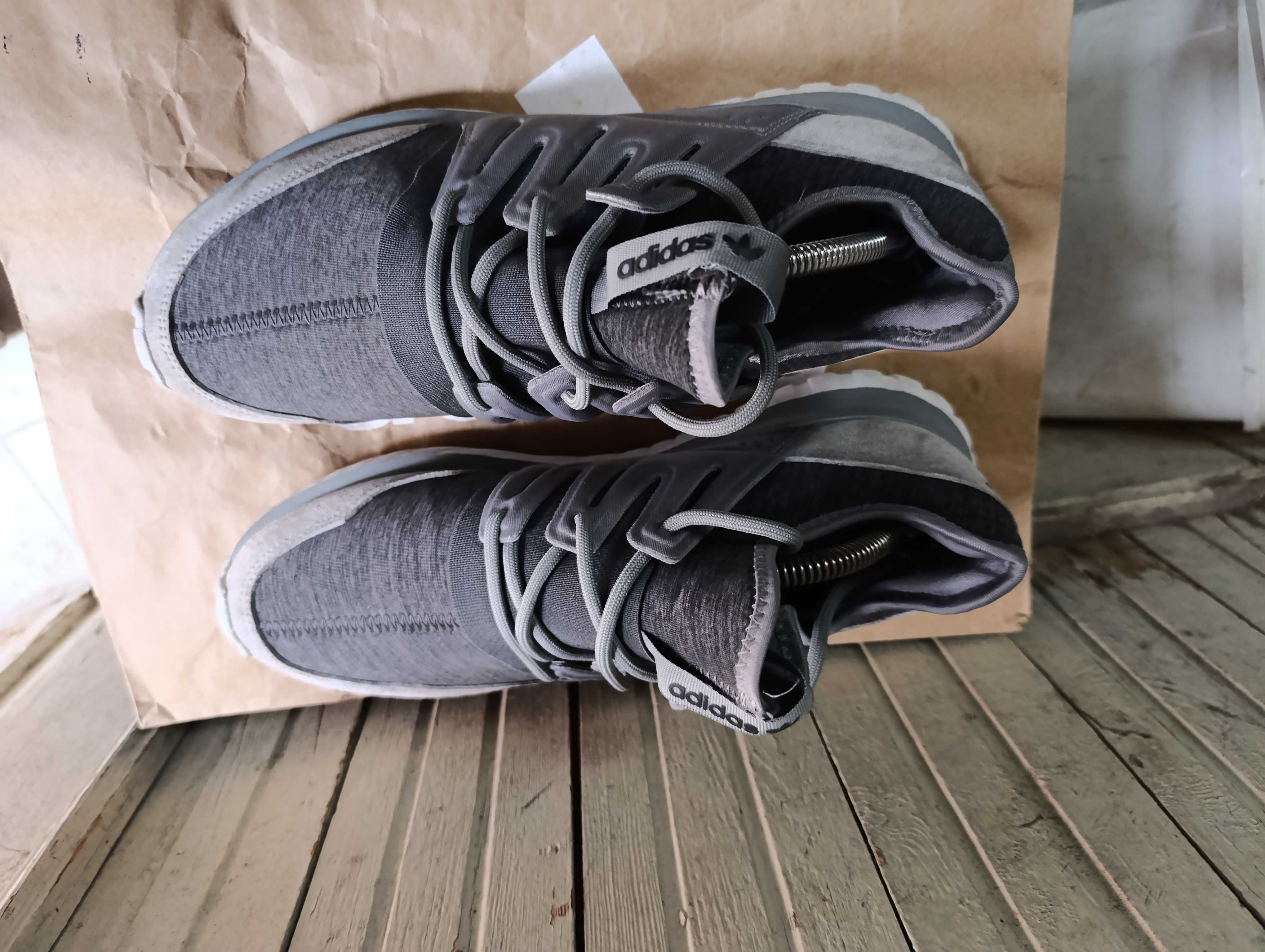 ''Adidas Radial Tubular''оригинални маратонки 45 номер