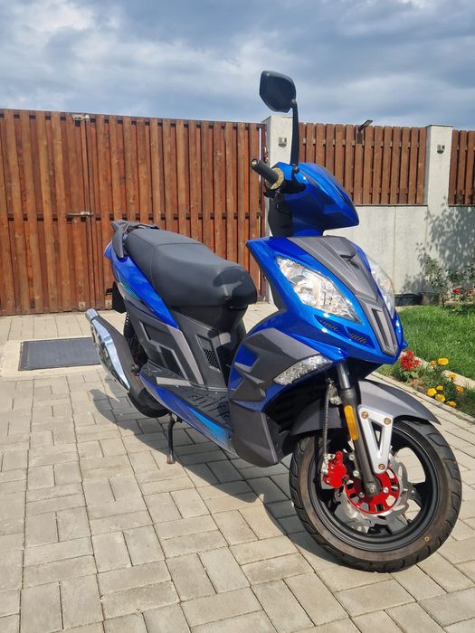 Scuter 125 cm an 2014
