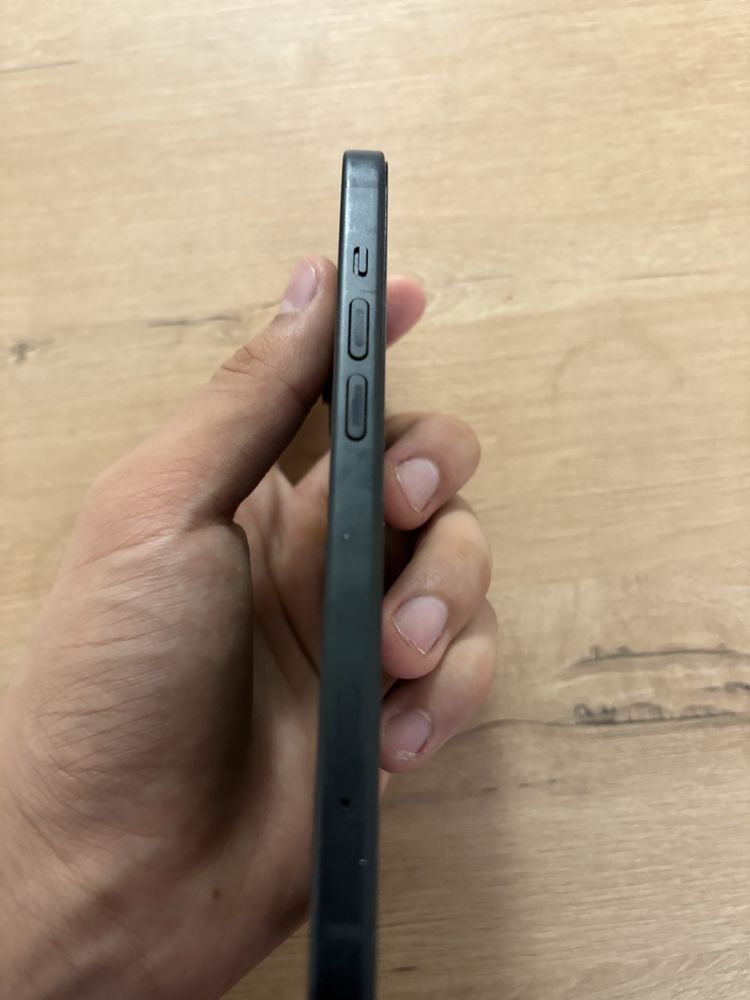 iPhone 15 128 гб