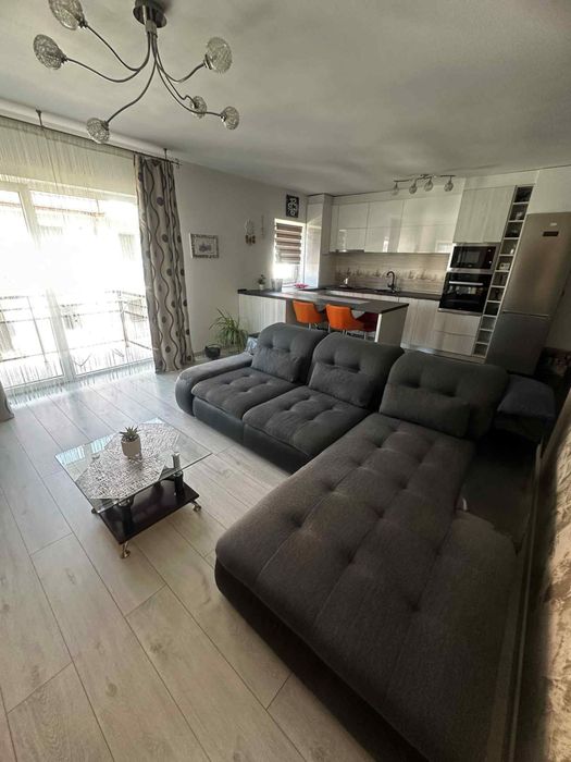 De inchiriat apartament spatios si modern in Floresti