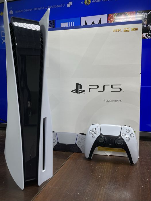 Sony PlayStation 5 в идеальном состоянии + игры в подарок