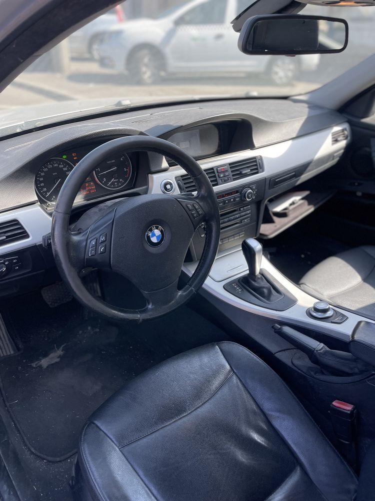 Dezmembrez e90 e91 316i 318i 318d 320d 325d 330d