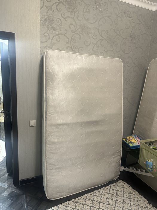 Два матраса даром