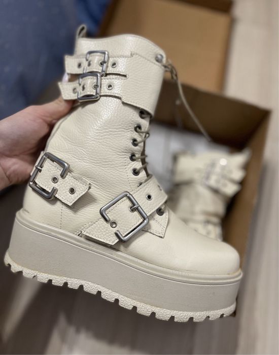 Ghete piele bej 37 cu platforma ca noi