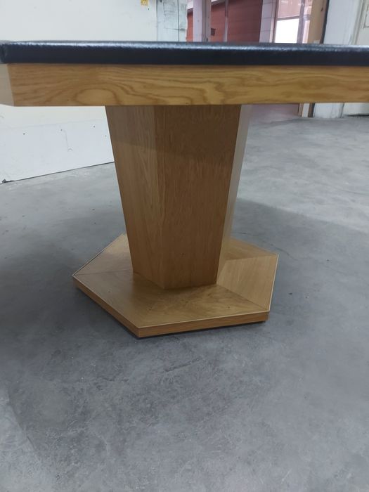 Покер маса за шестима