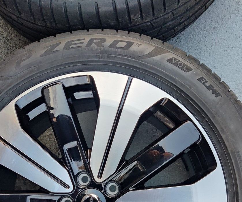Jante 19" Volvo C40 XC40 Electric+anvelope Pirelli PZero ELECT 32143627 32143628
