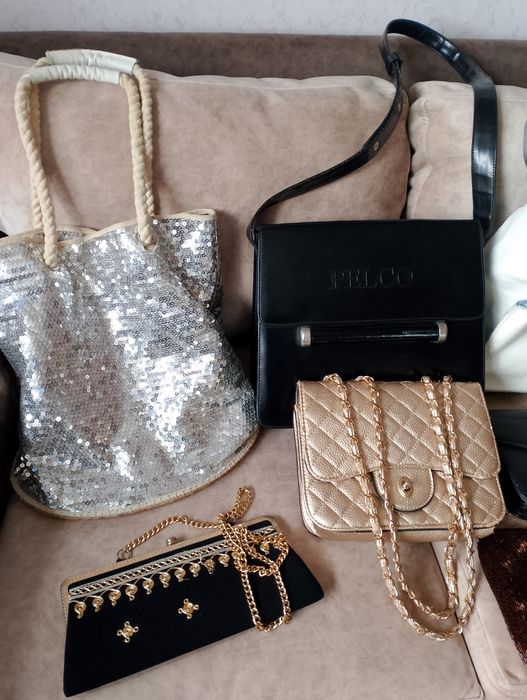 Дамски чанти за ежедневието и специални поводи