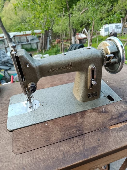 ШЕВНА машина  ретро