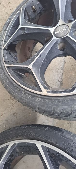 Vând 2 jante Oxigin19"+anvelope/225/35/ZR19/88W XL