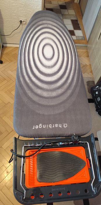 Masa de calcat cu priza