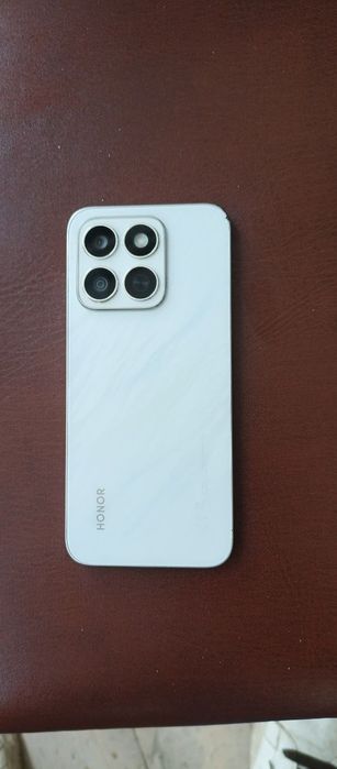 Honor x8c holati idial