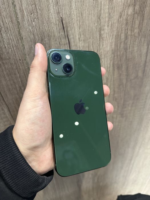 Продам айфон 13 128гб с коробкой