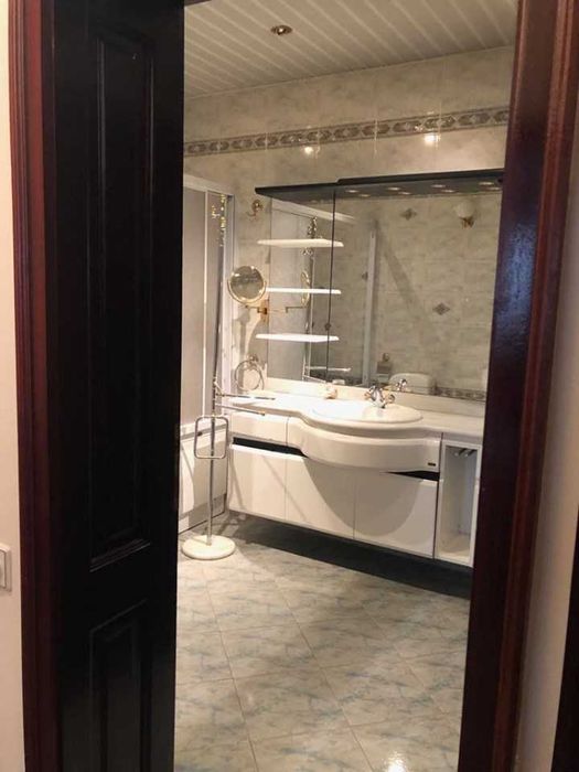 Продава се Двустаен апартамент в София, Лозенец - 228 кв.м за 838 €/кв.м - Снимка #3