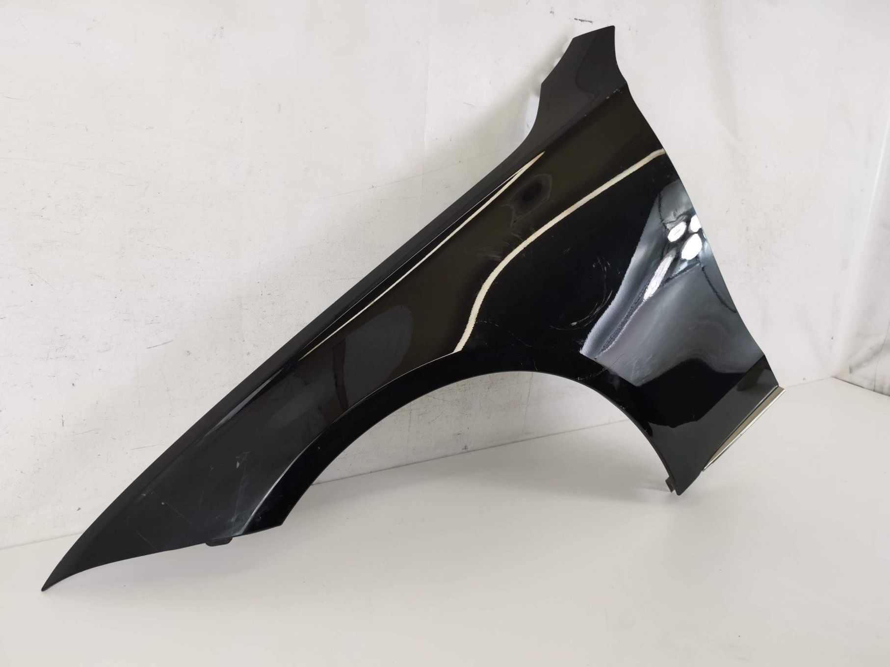 Aripa Stanga Fata Mercedes-Benz  S-Class W223 [2021 - 2024] Originala In Stare Buna