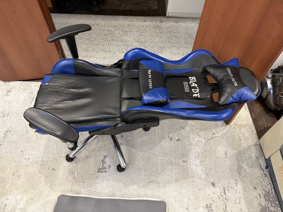 Компьютерный кресло