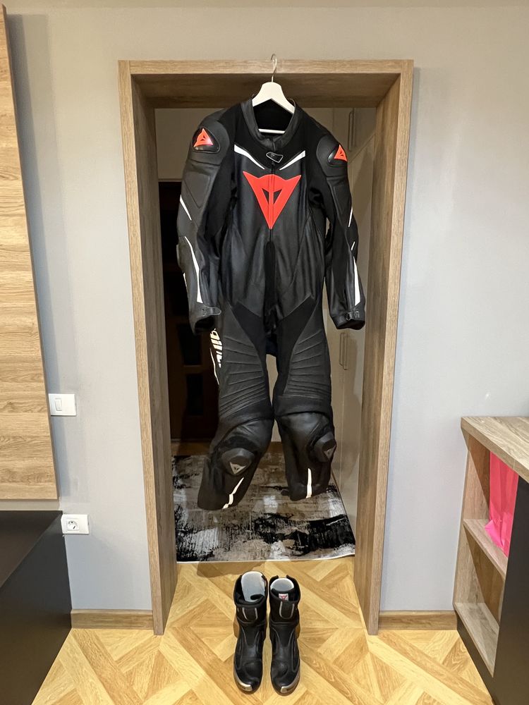 Costum moto Dainese cu cizme