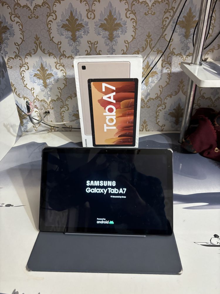 Samsung Tad A7 айпад