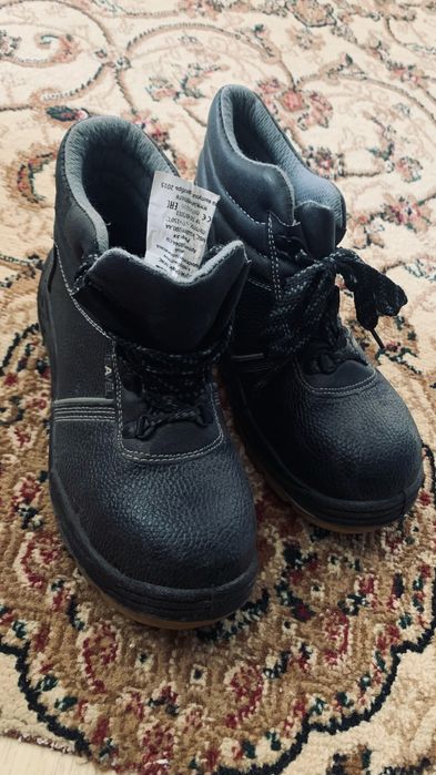 Керзовая ботинка, берцы, сапоги, стройка