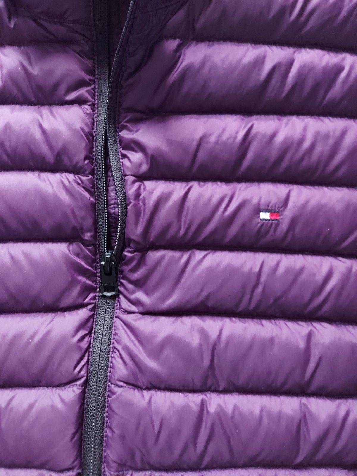 Tommy Hilfiger ,XL/54,мъжки пухен елек грейка 90%пух 10 %пера