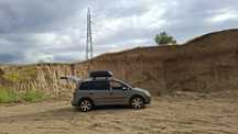 Vând Volkswagen touran cross