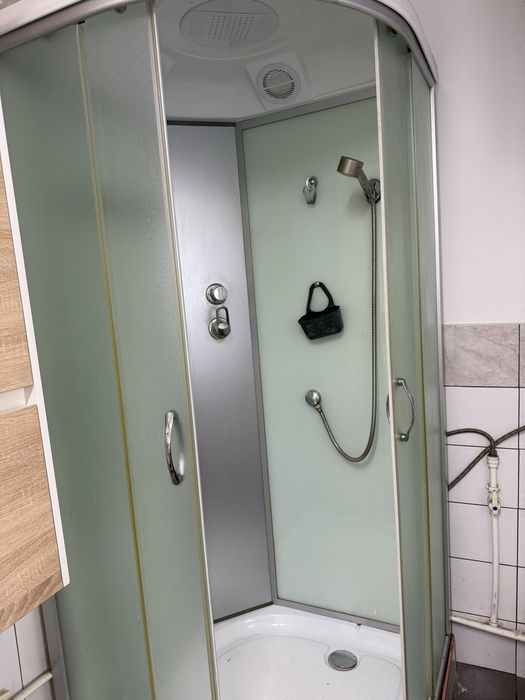 Продам душевую кабину