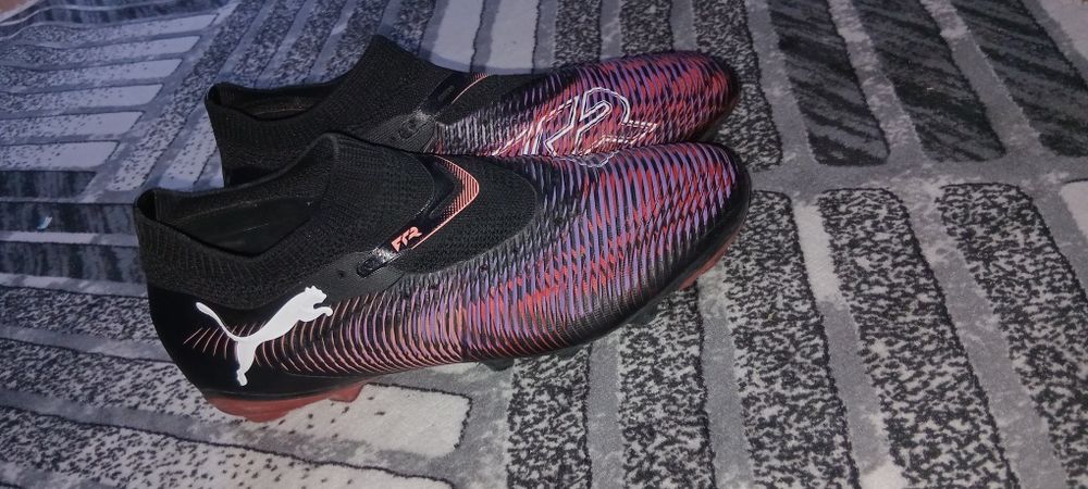 Crampoane Puma Future 8