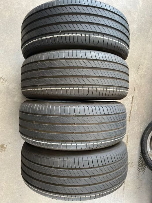 vând 4 anvelope 235/50/19 Michelin de vară ca noi