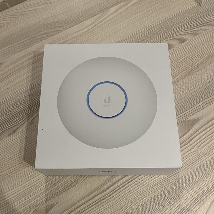Ubiquiti UniFi U6-LR (Long Range) + Injector PoE Bonus