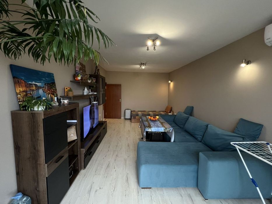 Продава се Тристаен апартамент в София, Люлин 8 - 76 кв.м за 2172 €/кв.м - Снимка #1