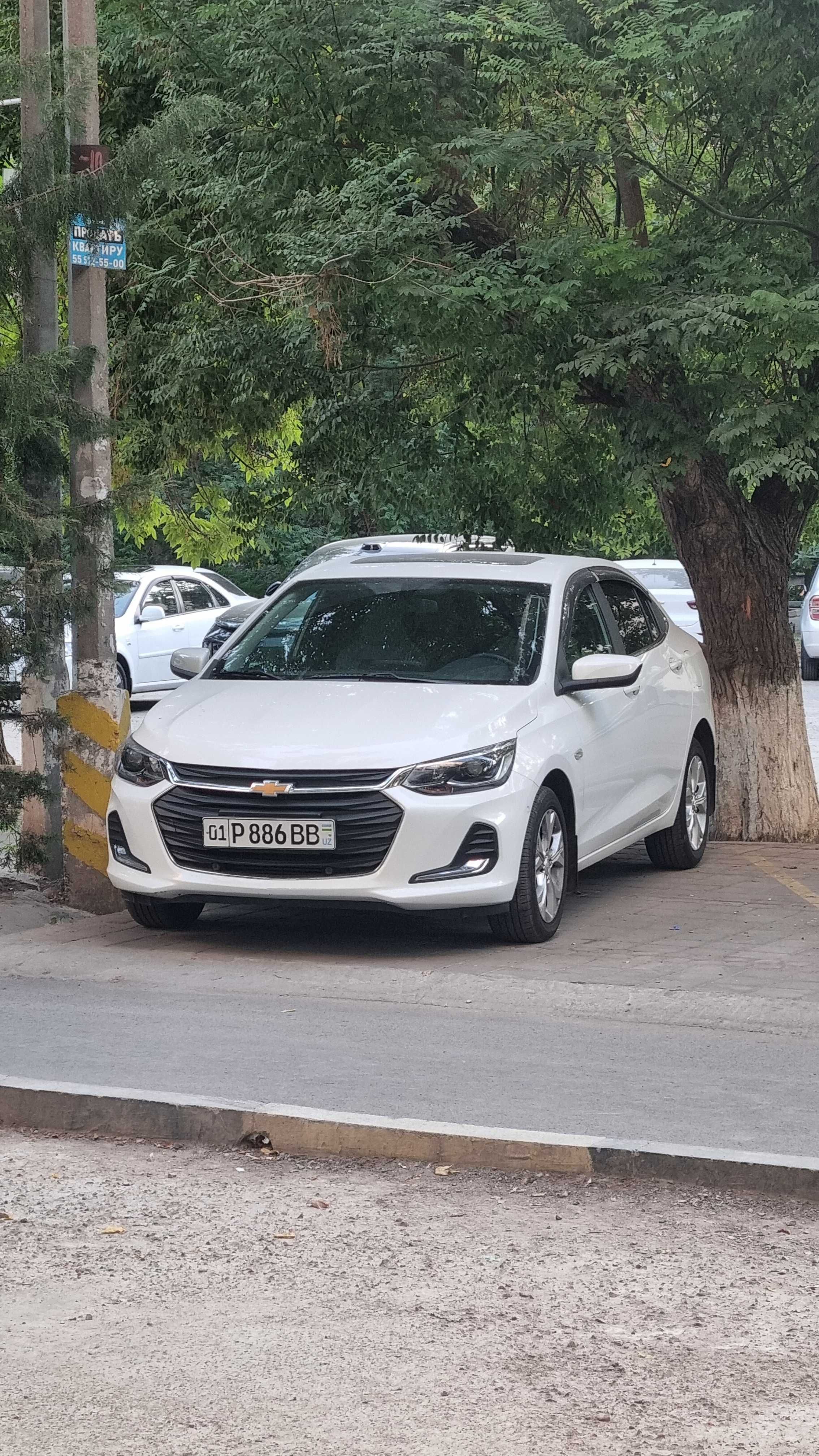 Продаю chevrolet Onix Premier 2 Plus Turbo 2024.
