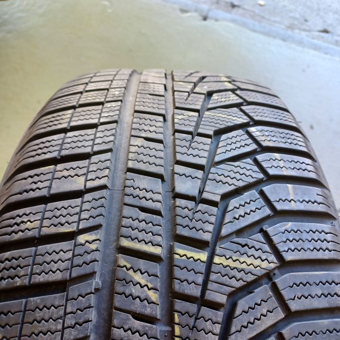 225 50 17 Hankook 4бр зимни дот21