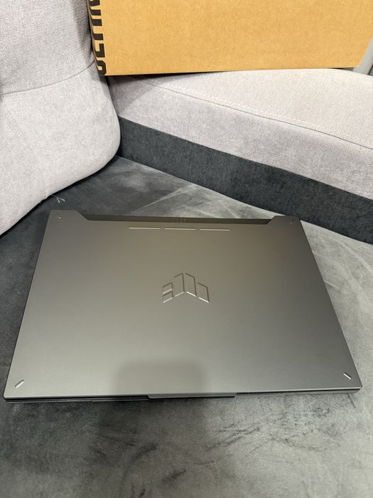 Asus tuf gaming a15 RYZEN 7735hs